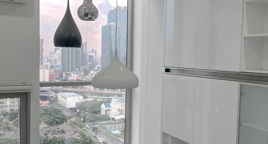 À louer 1 chambre condo à Khlong Toei, Bangkok