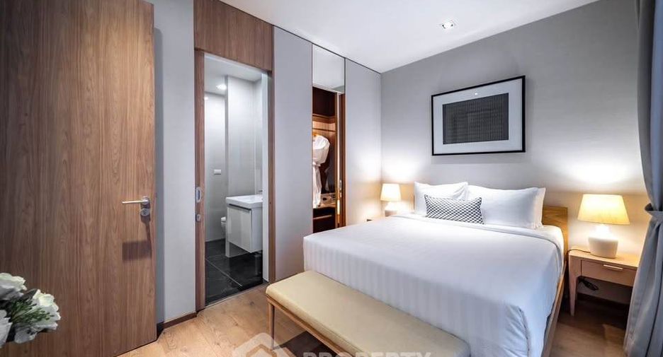 For rent 2 bedrooms condo in Khlong Toei, Bangkok