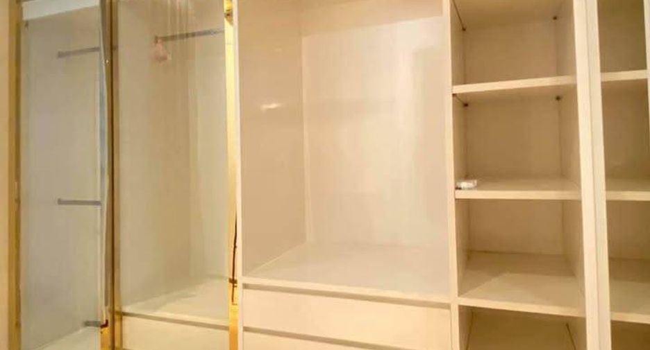 Condo en alquiler de 2 habitaciones en Khlong Toei, Bangkok