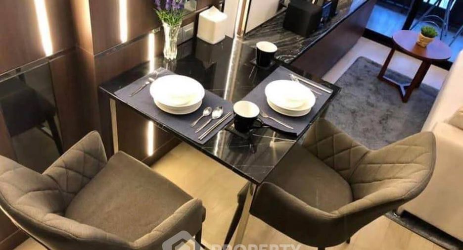 Condo en alquiler de 1 habitaciones en Khlong Toei, Bangkok