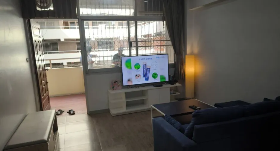 For rent 4 bedrooms condo in Huai Khwang, Bangkok