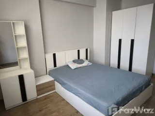 For rent 4 bedrooms condo in Huai Khwang, Bangkok
