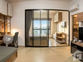 Condo en alquiler de 1 habitaciones en Bang Phlat, Bangkok