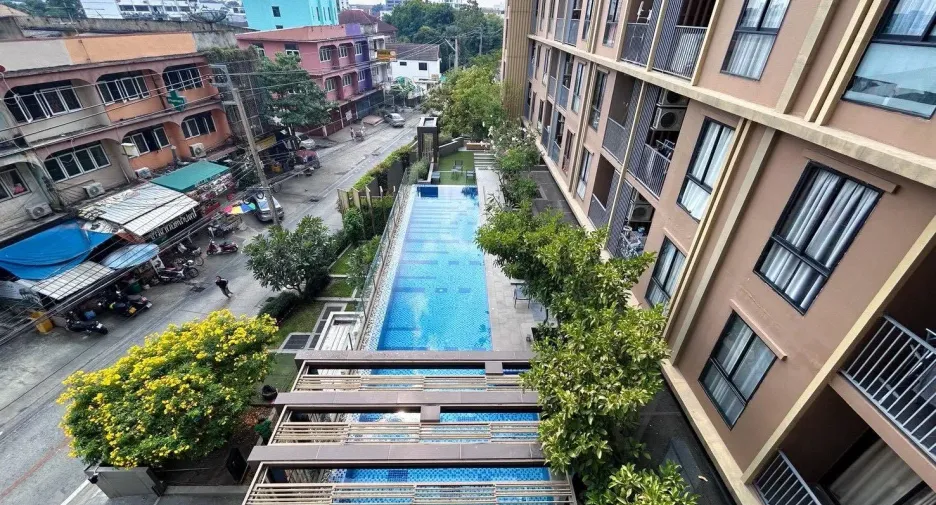出租 2 卧室 公寓 在 Phra Khanong, 曼谷