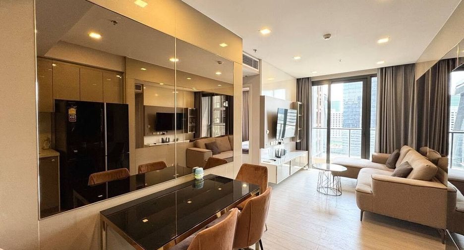 For rent 2 bedrooms condo in Huai Khwang, Bangkok