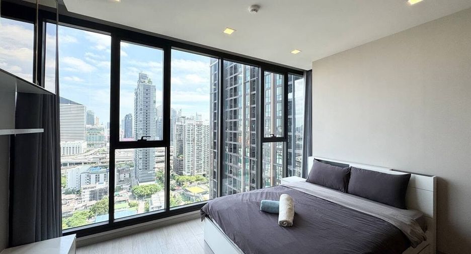 For rent 2 bedrooms condo in Huai Khwang, Bangkok