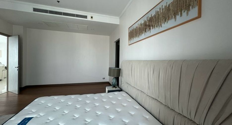 Wohnung zur Miete mit 3 Zimmer in Watthana, Bangkok
