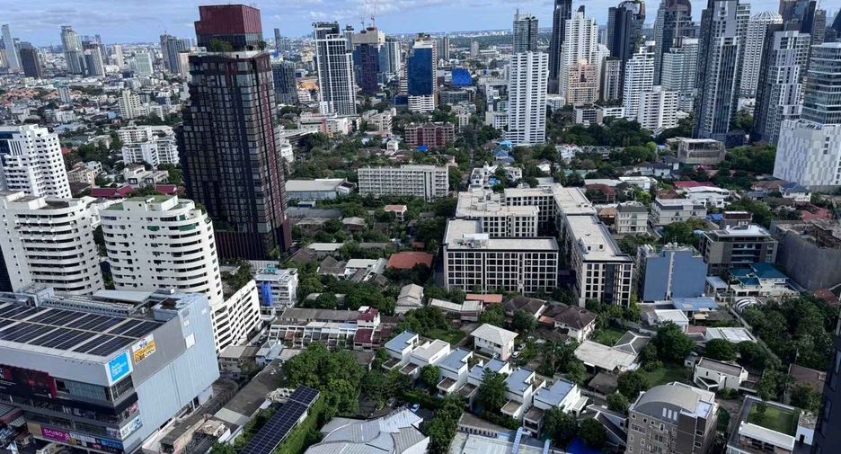 Condo en alquiler de 2 habitaciones en Watthana, Bangkok