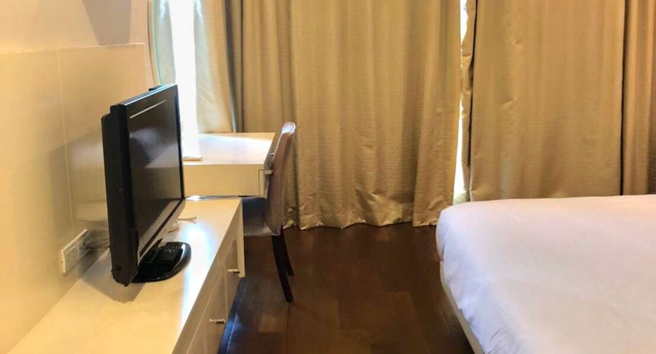 For rent 1 bed condo in Pathum Wan, Bangkok