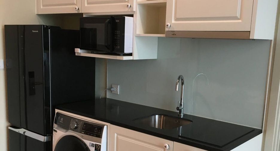 For rent 1 bed condo in Watthana, Bangkok