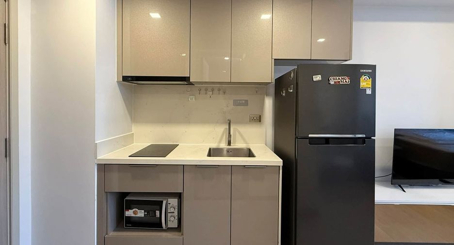 Condo en alquiler de 1 habitaciones en Huai Khwang, Bangkok