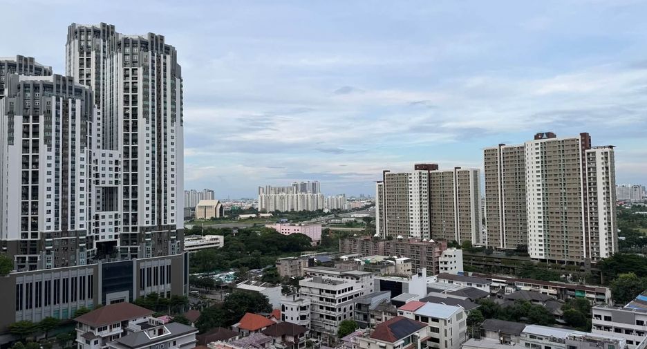 Condo en alquiler de 1 habitaciones en Huai Khwang, Bangkok
