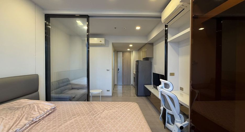 Condo en alquiler de 1 habitaciones en Huai Khwang, Bangkok