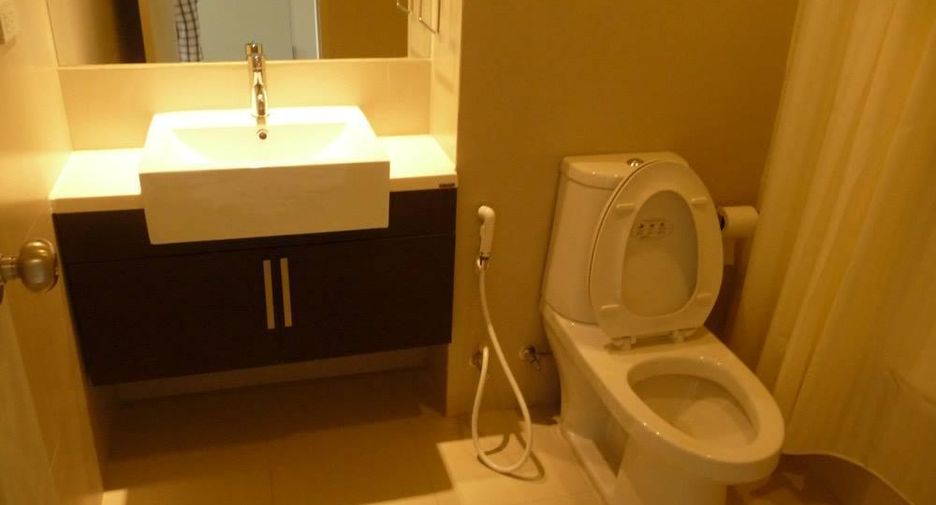 Condo en alquiler de 1 habitaciones en Watthana, Bangkok