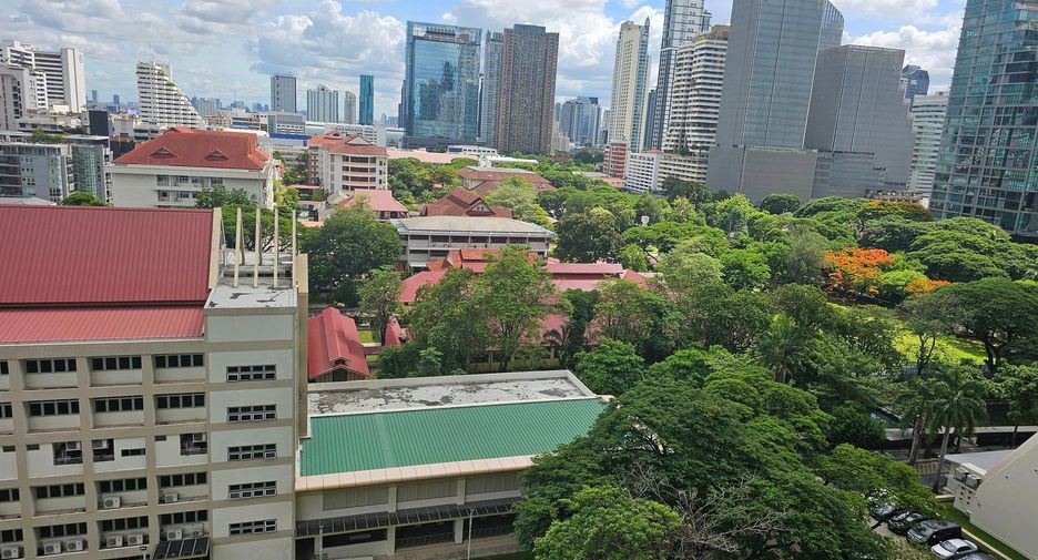 For rent 1 bed condo in Watthana, Bangkok