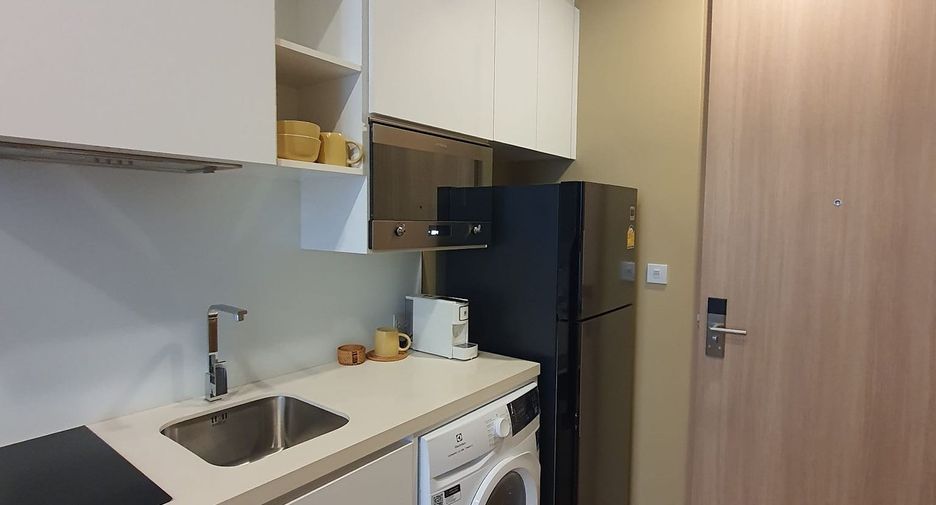 For rent 1 bed condo in Watthana, Bangkok