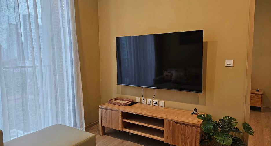 For rent 1 bed condo in Watthana, Bangkok