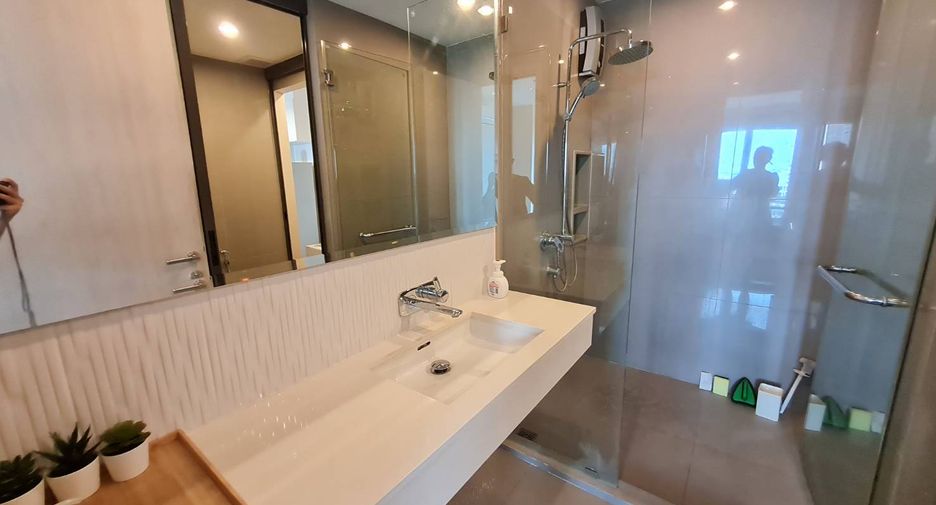 Condo en alquiler de 1 habitaciones en Khlong Toei, Bangkok
