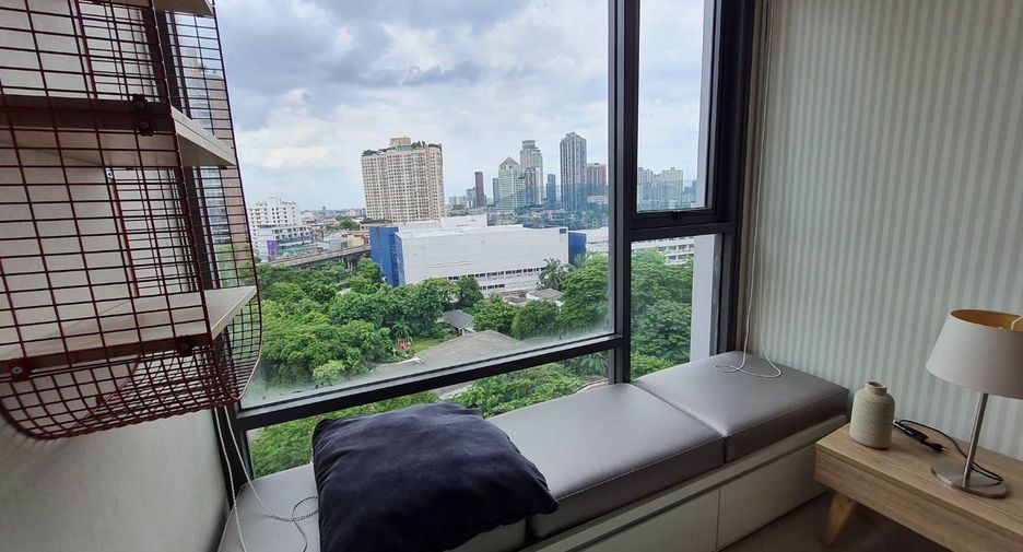 Condo en alquiler de 1 habitaciones en Khlong Toei, Bangkok