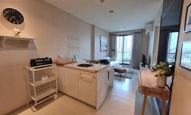 Condo en alquiler de 1 habitaciones en Khlong Toei, Bangkok