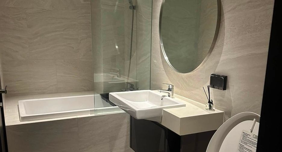 For rent 1 bed condo in Watthana, Bangkok