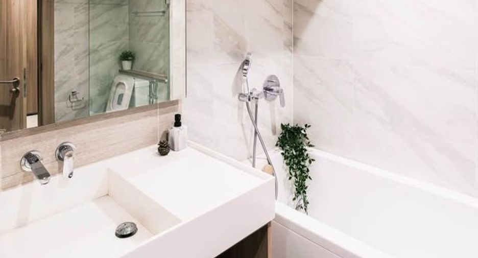 For rent 1 bed condo in Watthana, Bangkok
