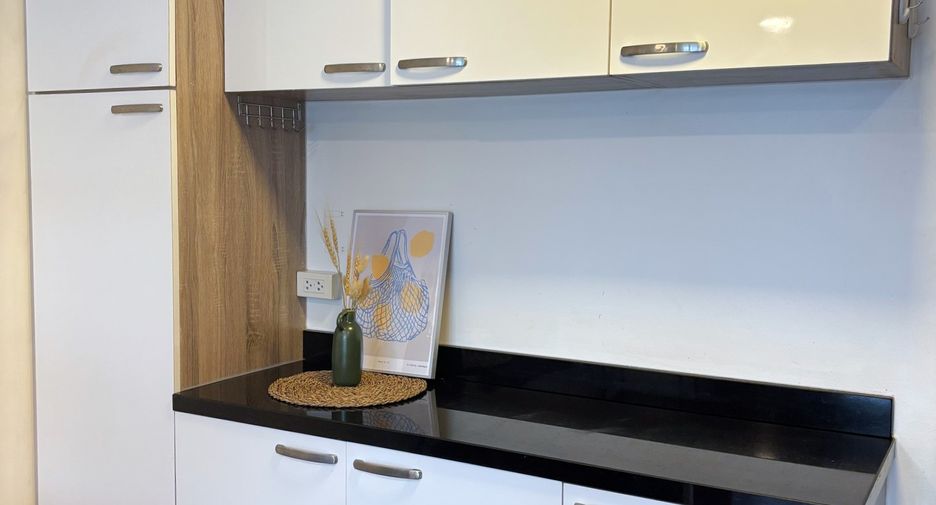 For rent 1 Beds condo in Watthana, Bangkok