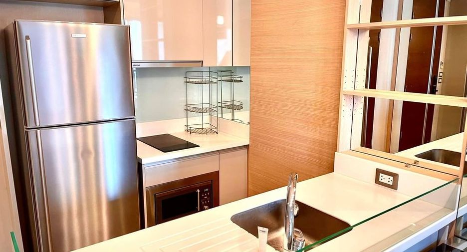 For rent 1 bed condo in Watthana, Bangkok