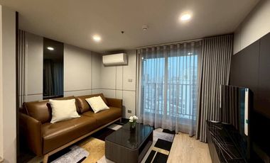 For rent 2 bedrooms condo in Bang Rak, Bangkok