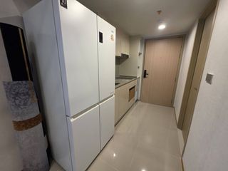 For rent 2 bedrooms condo in Bang Rak, Bangkok