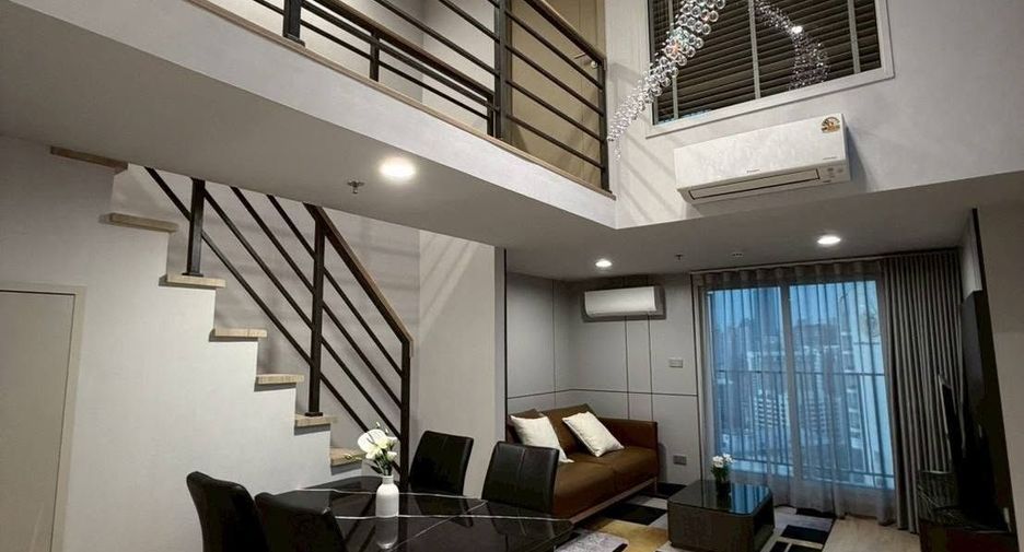 For rent 2 bedrooms condo in Bang Rak, Bangkok
