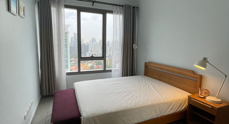 For rent 1 bed condo in Khlong Toei, Bangkok