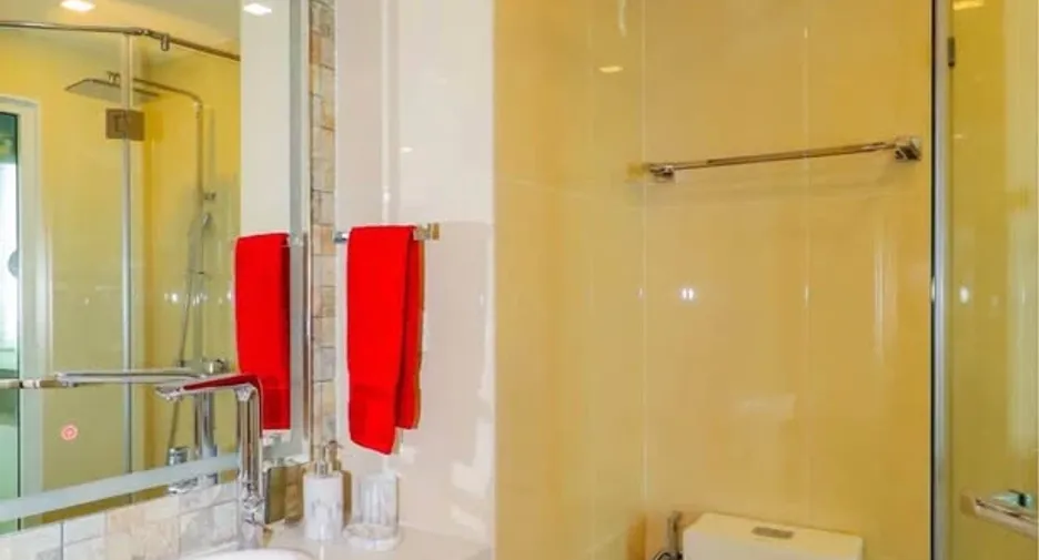 For rent 2 bedrooms condo in Bang Lamung, Chonburi