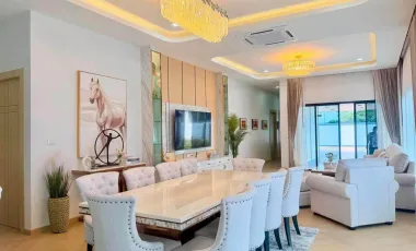 Villa en venta de 4 habitaciones en Bang Lamung, Chonburi