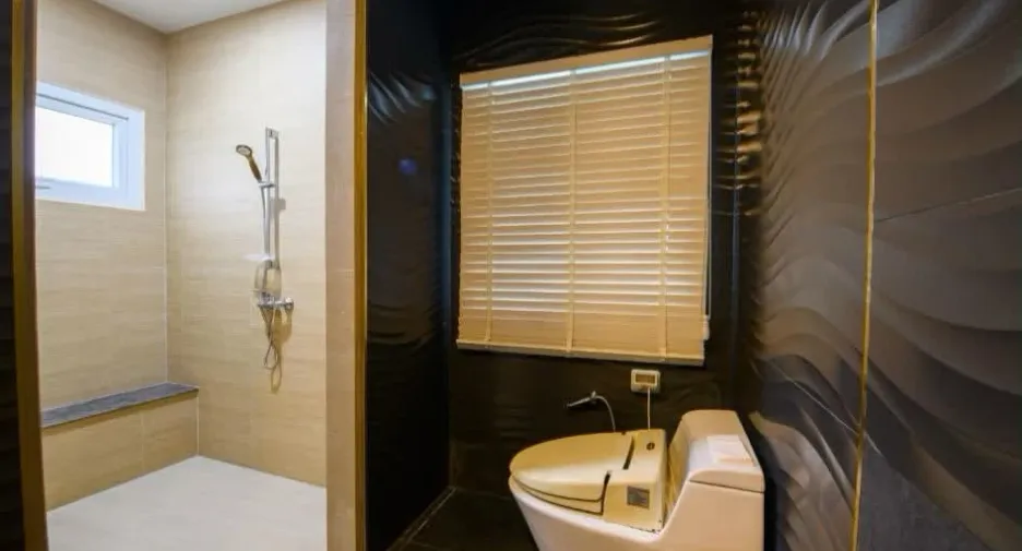 À vendre 3 chambres villa à Bang Lamung, Chonburi