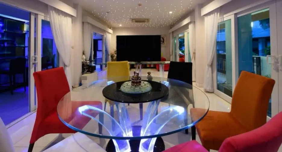 À vendre 3 chambres villa à Bang Lamung, Chonburi