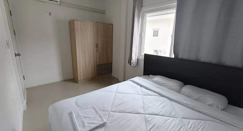 Casa en alquiler de 3 habitaciones en Mueang Phuket, Phuket