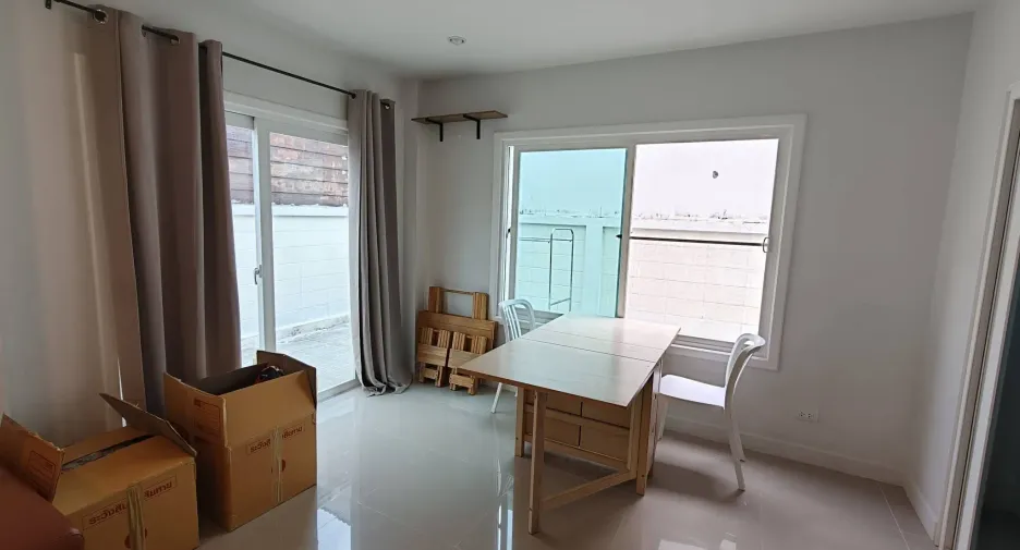 Casa en alquiler de 3 habitaciones en Mueang Phuket, Phuket
