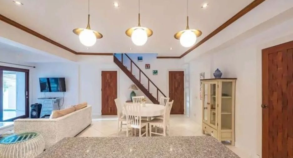 For sale 4 bedrooms house in Ko Samui, Surat Thani