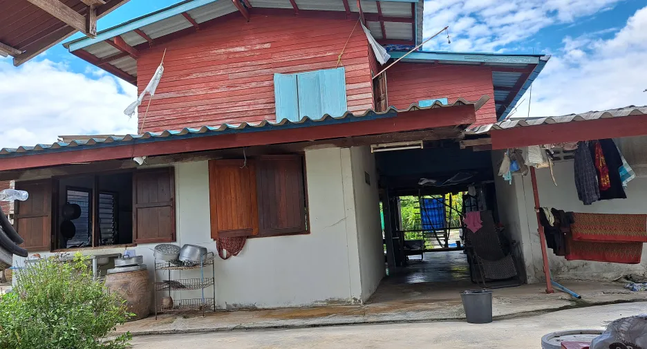 Haus zum Kauf mit 2 Zimmer in Samko, Ang Thong