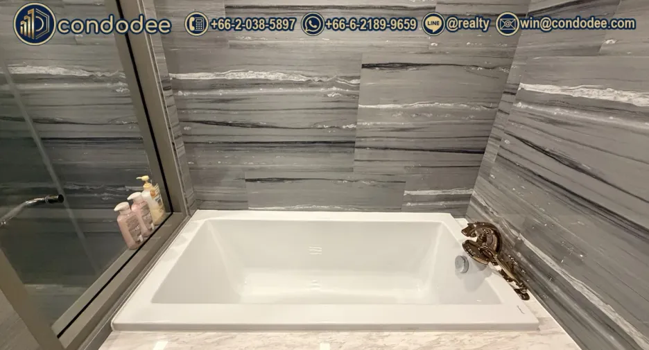 Condo en venta de 2 habitaciones en Watthana, Bangkok