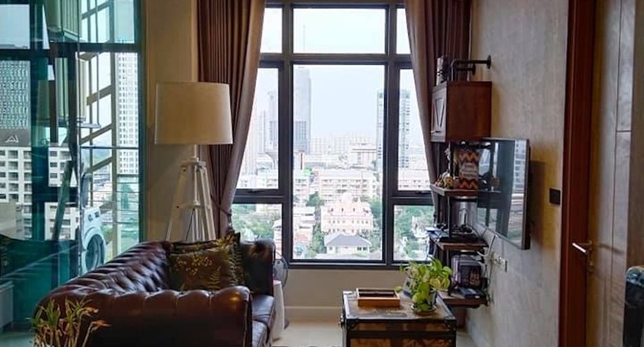 For sale 1 bed condo in Phra Khanong, Bangkok