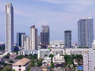 For sale 1 bed condo in Phra Khanong, Bangkok