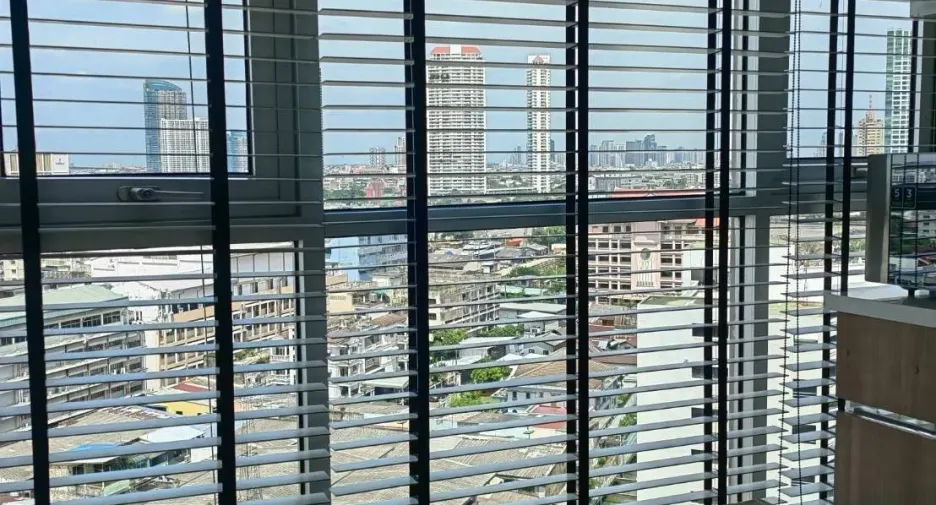 À vendre 1 chambre condo à Sathon, Bangkok