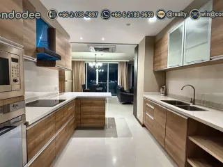 Продажа 3 спальни кондо в Кхлонг Тоеи, Бангкок