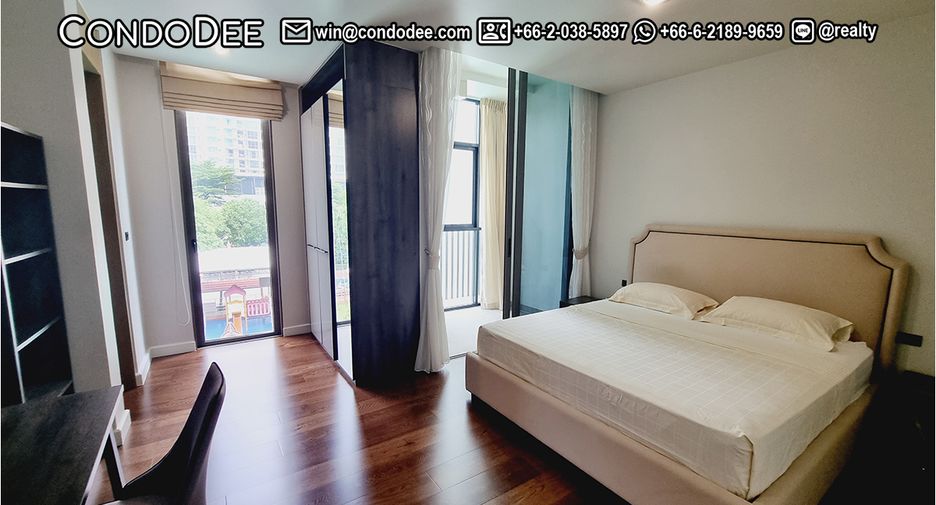 Casa adosada en venta de 4 habitaciones en Watthana, Bangkok