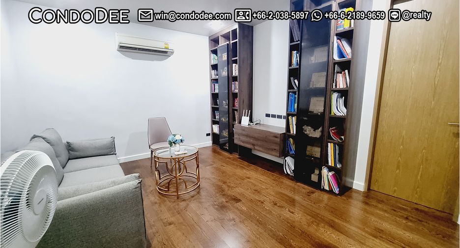 Casa adosada en venta de 4 habitaciones en Watthana, Bangkok