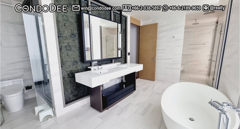 Casa adosada en venta de 4 habitaciones en Watthana, Bangkok