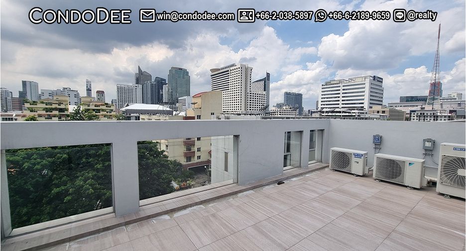 Casa adosada en venta de 4 habitaciones en Watthana, Bangkok