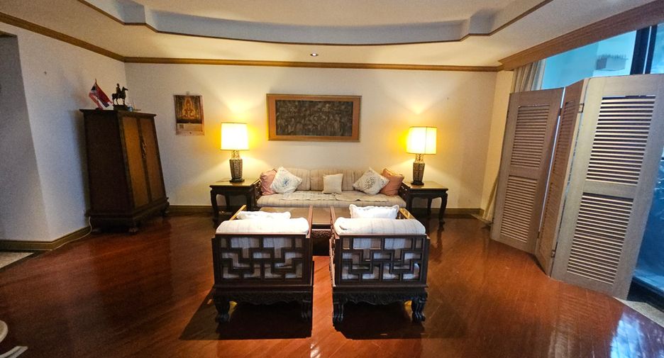For sale 3 bedrooms condo in Pathum Wan, Bangkok